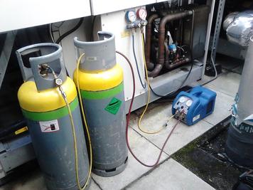 Refrigerant handling using yellow and green top recovery cylinders and recovery unit