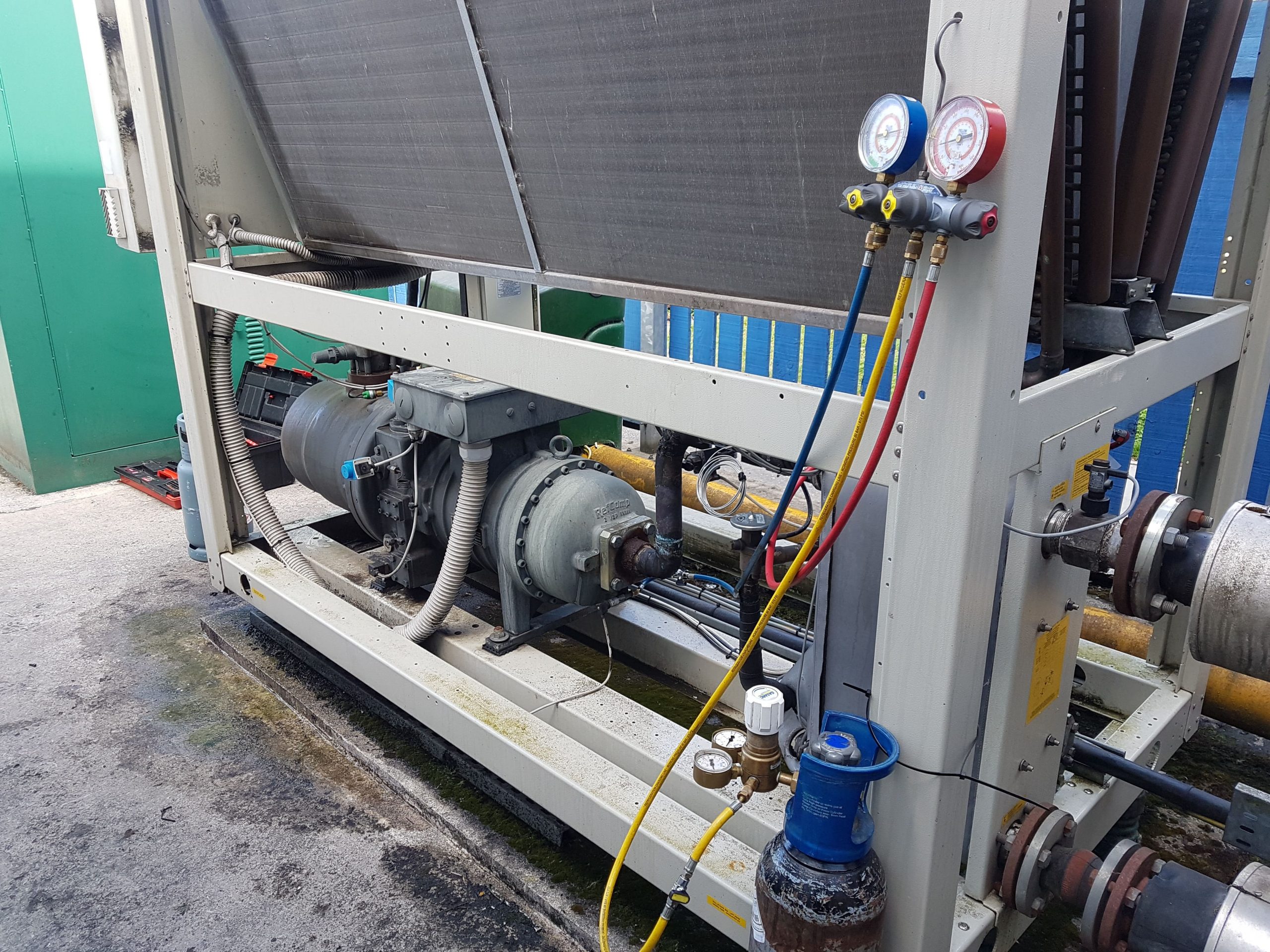 f-gas-chiller-leak-testing-maximus-chillers-be-the-best