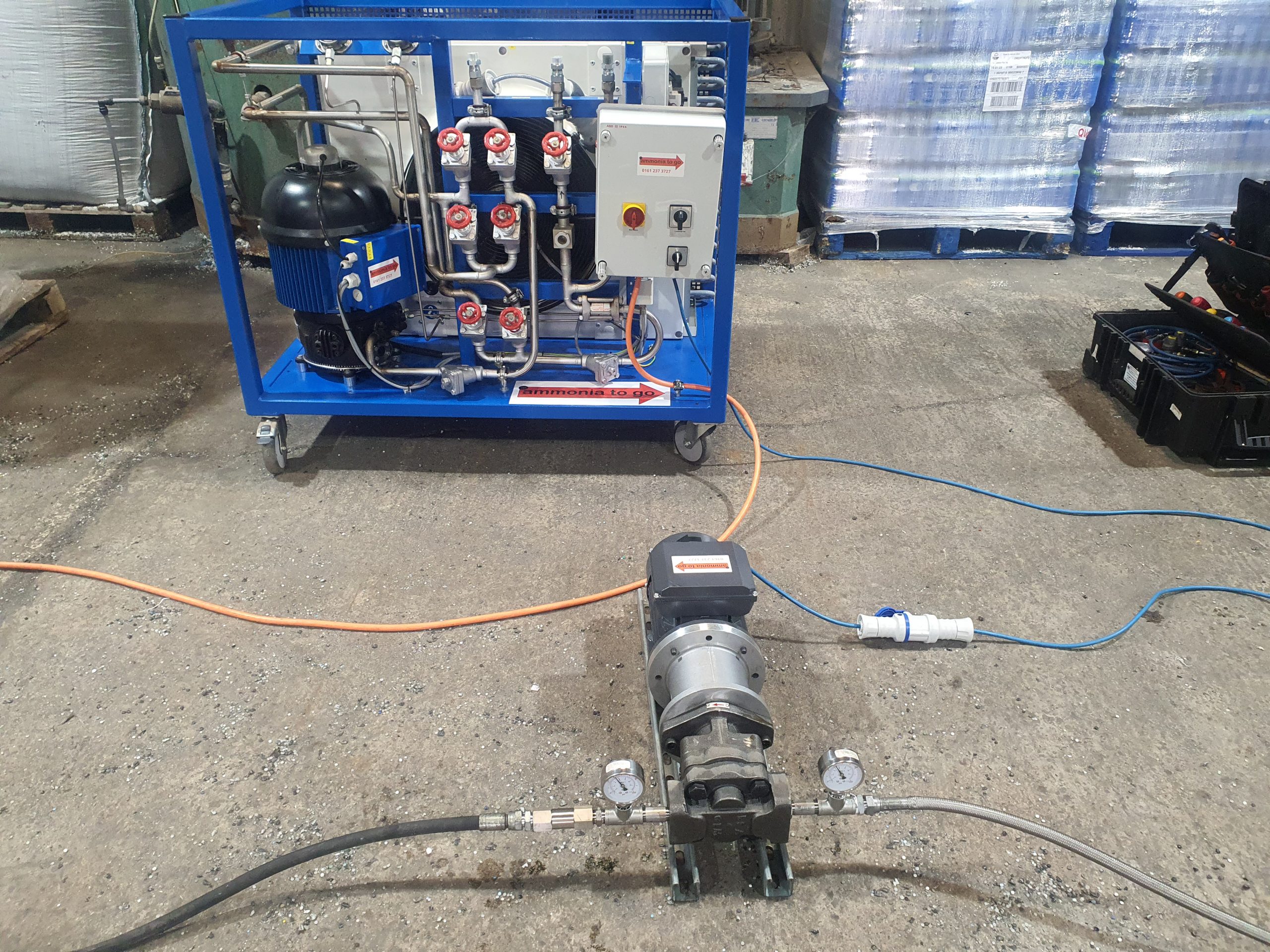Complete ammonia refrigerant recovery system